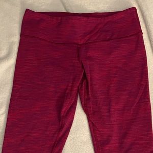 Women’s Lululemon Athletica Cropped Burgundy Size 8